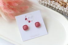 Load image into Gallery viewer, Round Studs Pink Earrings