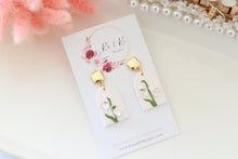 Load image into Gallery viewer, Birth Flower - January