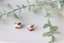 Load image into Gallery viewer, Medium Size Floral Studs