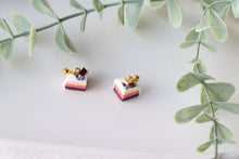 Load image into Gallery viewer, Medium Size Floral Studs