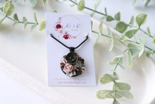 Load image into Gallery viewer, Green Theme Floral Necklace