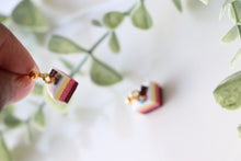Load image into Gallery viewer, Medium Size Floral Studs
