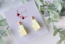 Load image into Gallery viewer, Medium Size Floral Studs