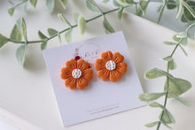Load image into Gallery viewer, Medium Size Floral Studs