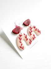 Load image into Gallery viewer, Red Flower Flash Earrings