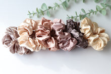Load image into Gallery viewer, Scrunchie Nudes (Silk Chocolate)