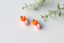 Load image into Gallery viewer, Orange and Light Pink Clips