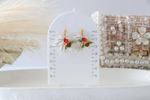 Load image into Gallery viewer, Autumn Leaf ( Off White )
