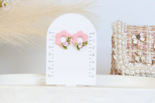 Load image into Gallery viewer, 6 Petal Flower ( Pink )