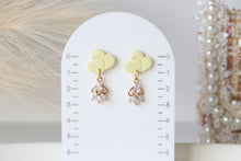 Load image into Gallery viewer, Twin Heart Yellow Pastel Dangle Earrings
