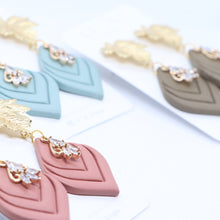 Load image into Gallery viewer, Floral Drop Earrings