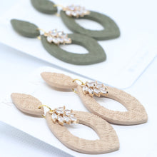 Load image into Gallery viewer, Saroji Crystal Earrings