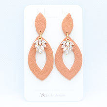 Load image into Gallery viewer, Saroji Crystal Earrings