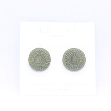 Load image into Gallery viewer, Mandala Circle Stud