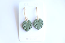 Load image into Gallery viewer, Monstera Earrings