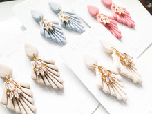 Load image into Gallery viewer, Deco Drop Earrings