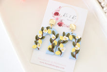 Load image into Gallery viewer, Lemon Earrings - Arch Style
